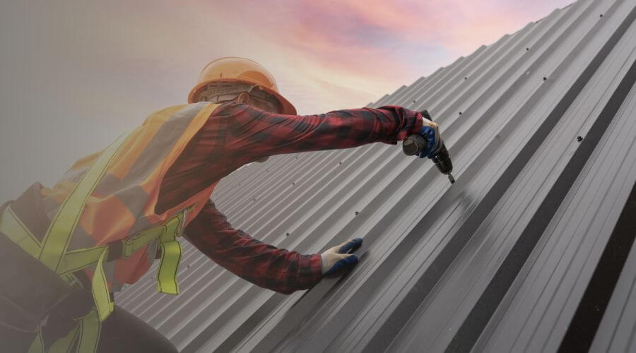 Professional gutter cleaning in Pahoa, HI